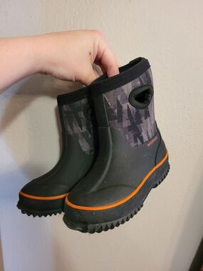 Target Kids Black and Orange Waterproof Pull-On Winter Boots